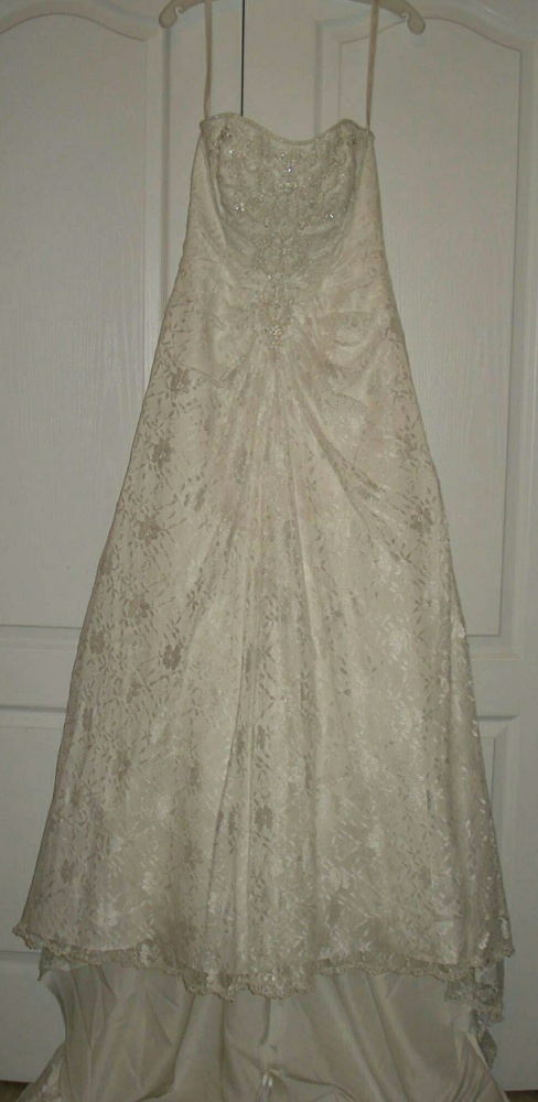 Wedding gown
