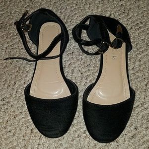 Girls black dress shoes