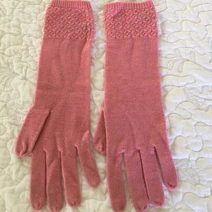 Talbots pink gloves.EUC.Nylon &Lambswool