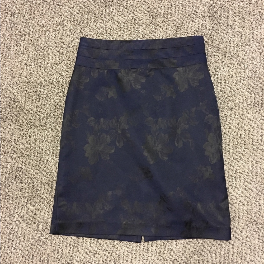 Pencil skirt