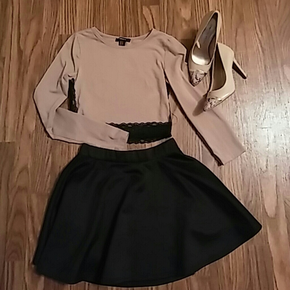 Forever 21 long sleeve crop top skirt set