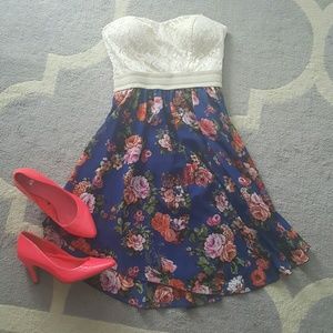 City Studio strapless sun dress