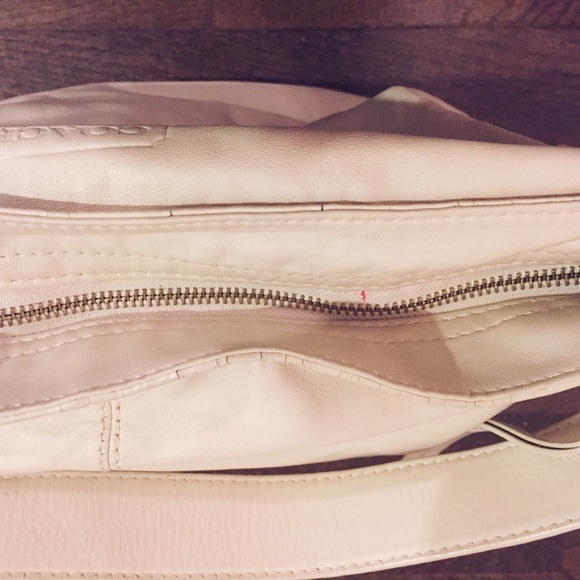 Coach Signature White Leather Hobo - Picture 5 of 5