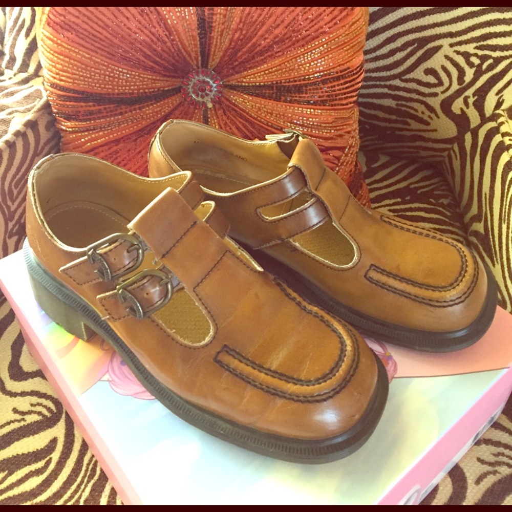 Vintage Dr. Martens Tan Leather Loafers Buckles
