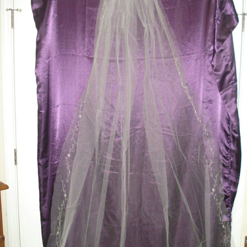 Chapel length veil