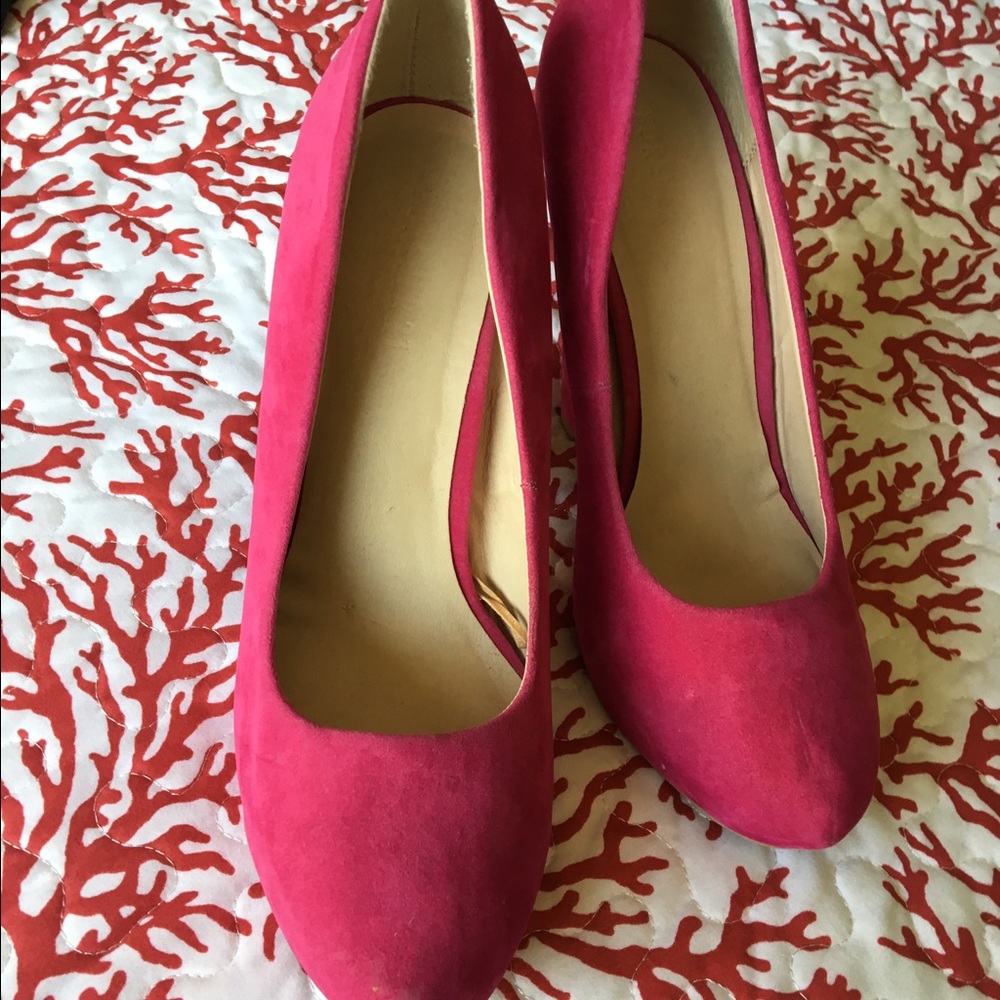 Pink suede forever 21 heels  size 10