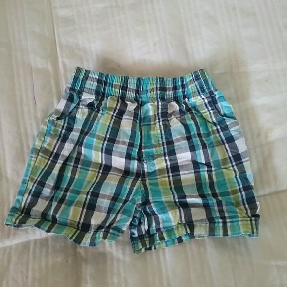 Cute plaid toddler shorts - Picture 1 of 1
