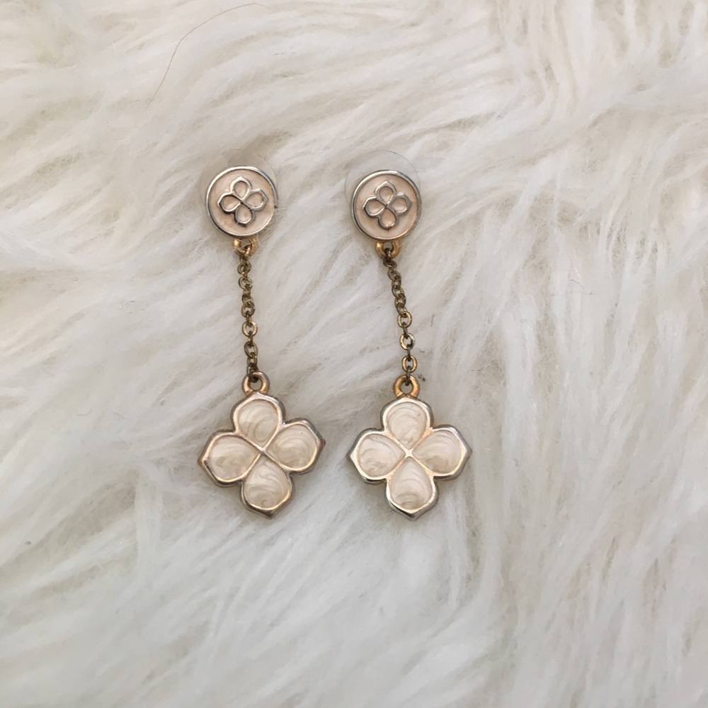 Clover dangle earrings
