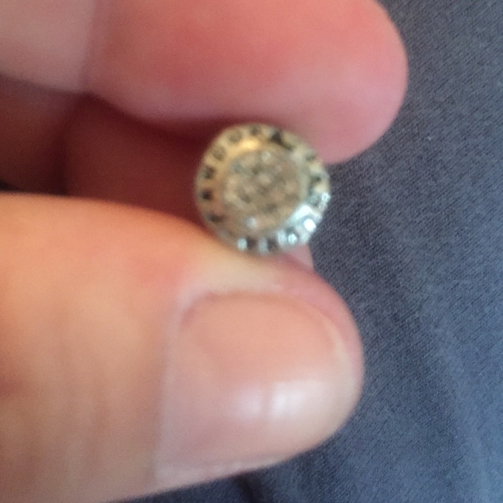 DO NO BUY THESE! Fake "Pandora" beads