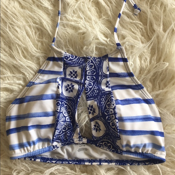 Roxy Tide of the Way Crop Halter Bikini - Picture 2 of 5