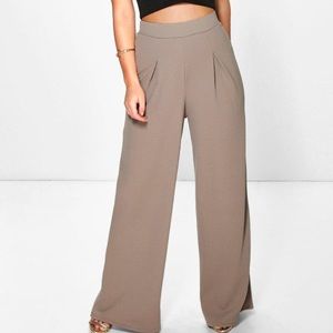 Wide Leg Pleated Trousers