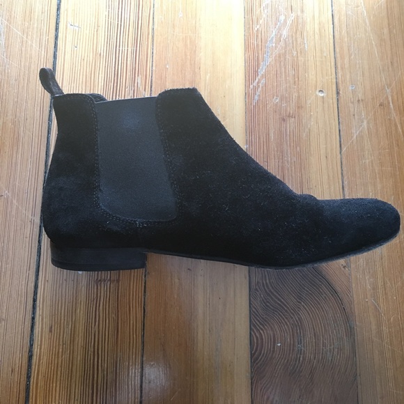 ANDRE Black Suede Ankle Booties - Picture 4 of 5