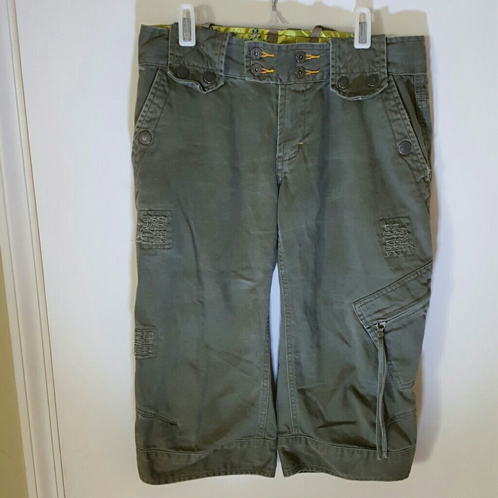 Womens Cargo Capris bt Diesel Sz 28