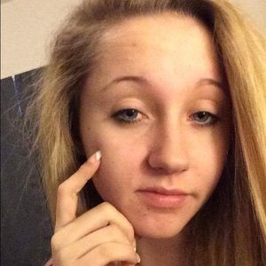 Meet your Posher, Zoe