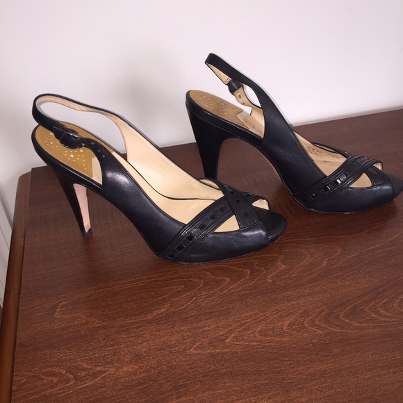 FLASH SALE!!  Cole Haan Heels - Picture 2 of 5