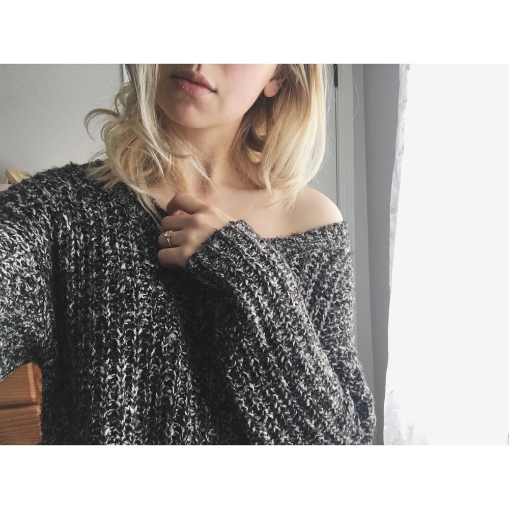 Over sized knit sweater