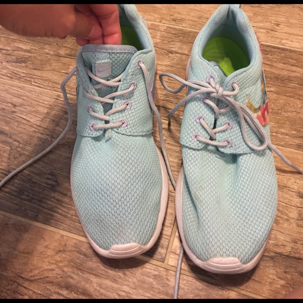 Custom made Nike Roche Runs