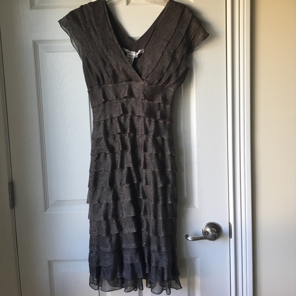 👗Max Studio XS Gun Metal Layered Ruffle Dress👡 - Picture 4 of 9