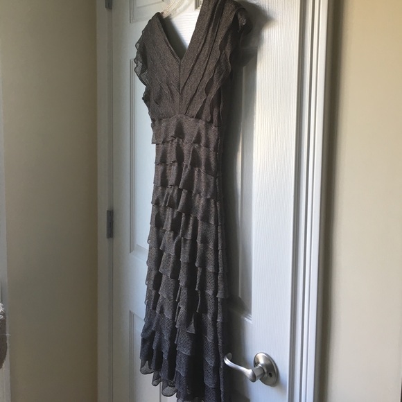 👗Max Studio XS Gun Metal Layered Ruffle Dress👡 - Picture 7 of 9