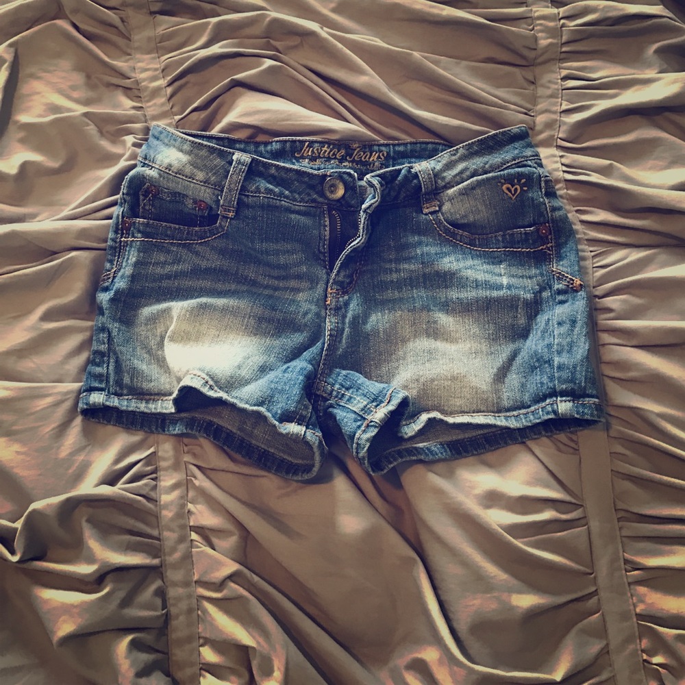 Short jean shorts