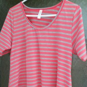 Lularoe Perfect T - Women's Medium