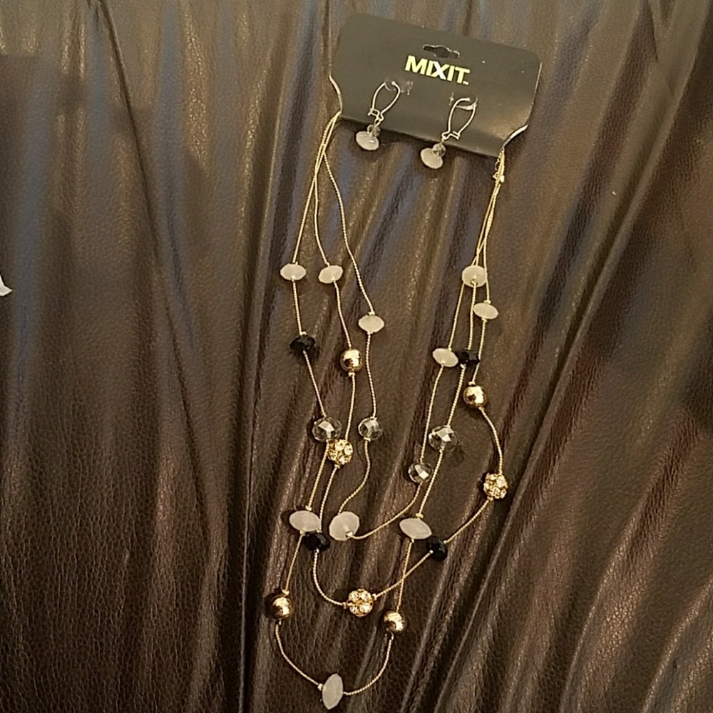 Mix It necklace earring set