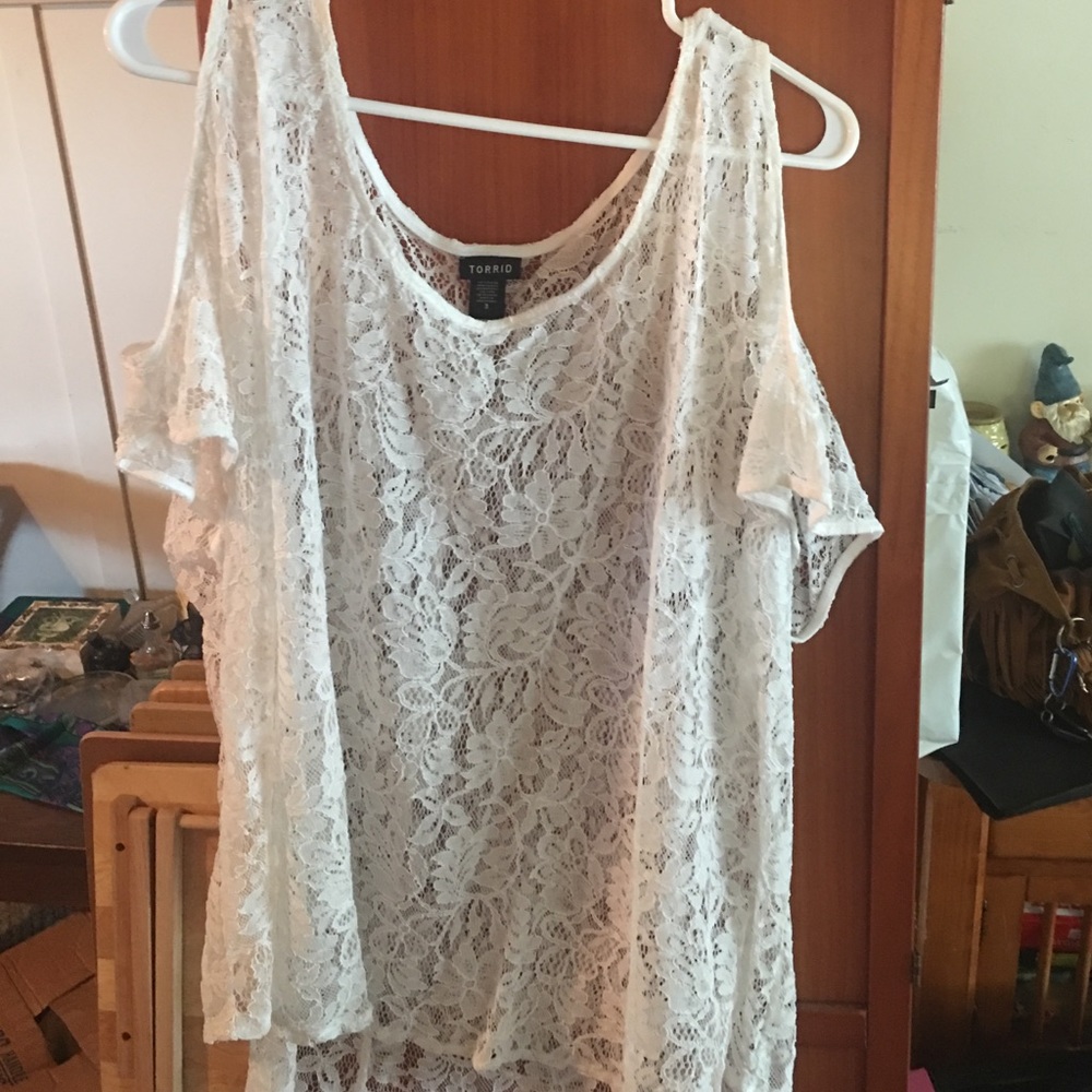 White Lace Torrid shirt