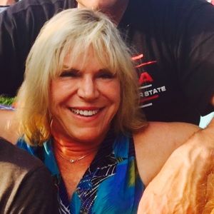 Meet your Posher, Teresa