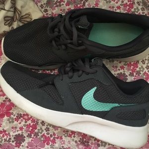 Nike air