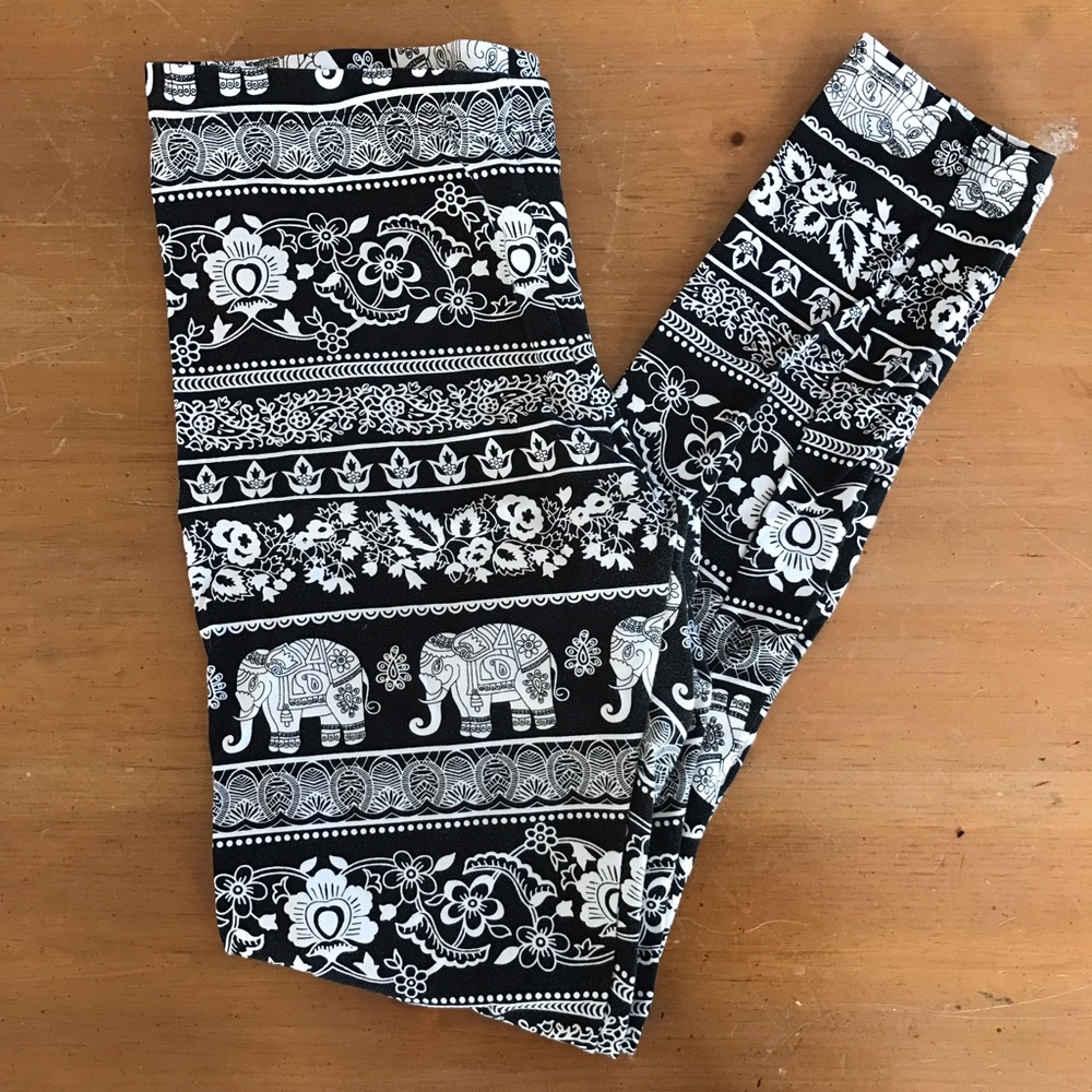 Black and White Elephant Leggings