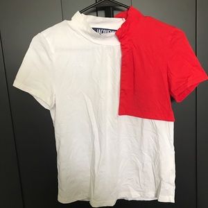 Square collar t-shirt