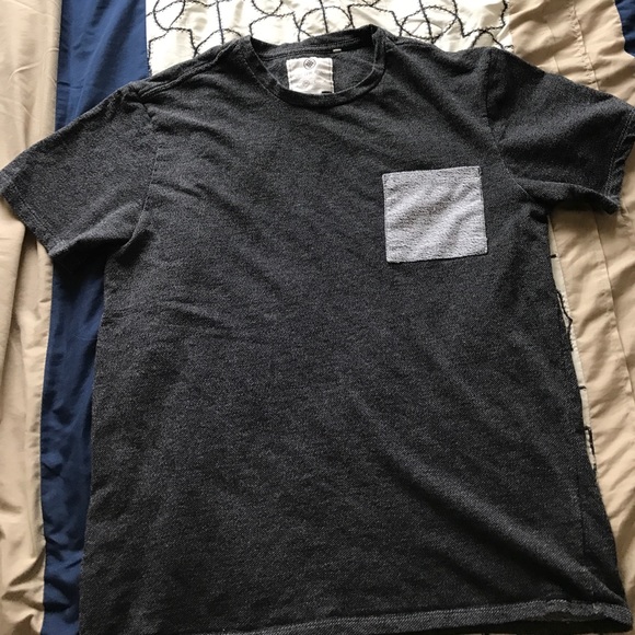 On the byas t-shirt - Picture 2 of 3