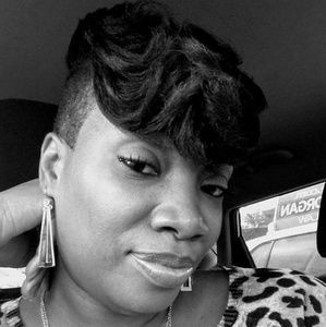 Meet your Posher, Chrishonda