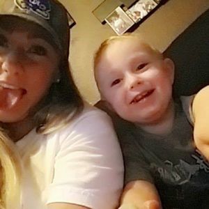 Meet your Posher, Sissy