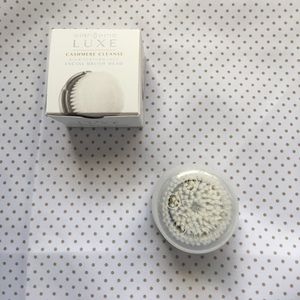 Clarisonic luxe cashmere cleanse brush head