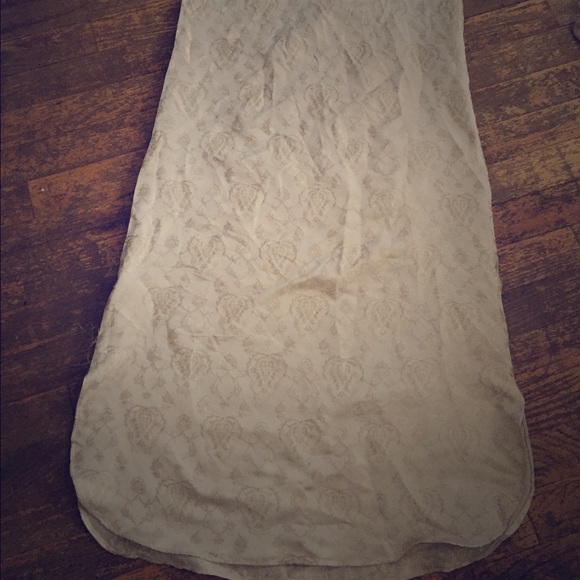 Jacquard Print White/Gold Shift Dress - Picture 2 of 2