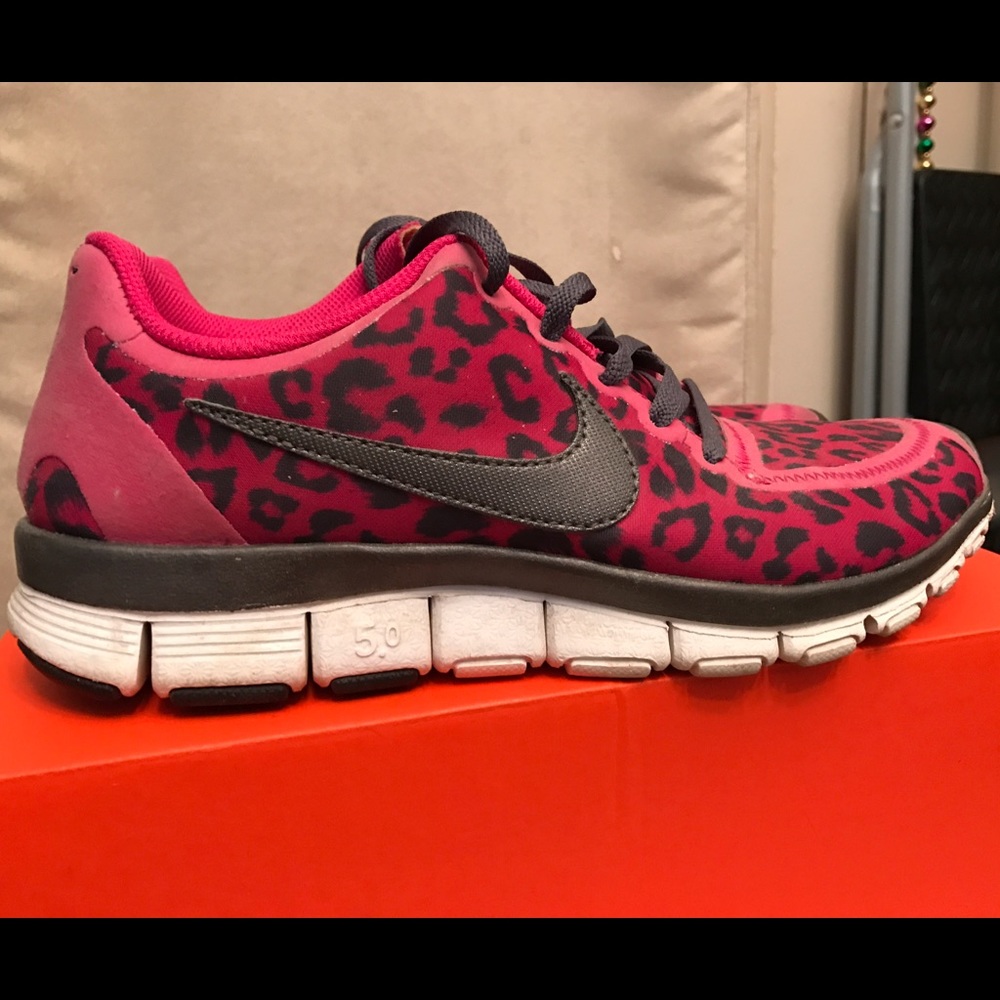 Pink leopard Nike free 5.0 v4 US 8.5