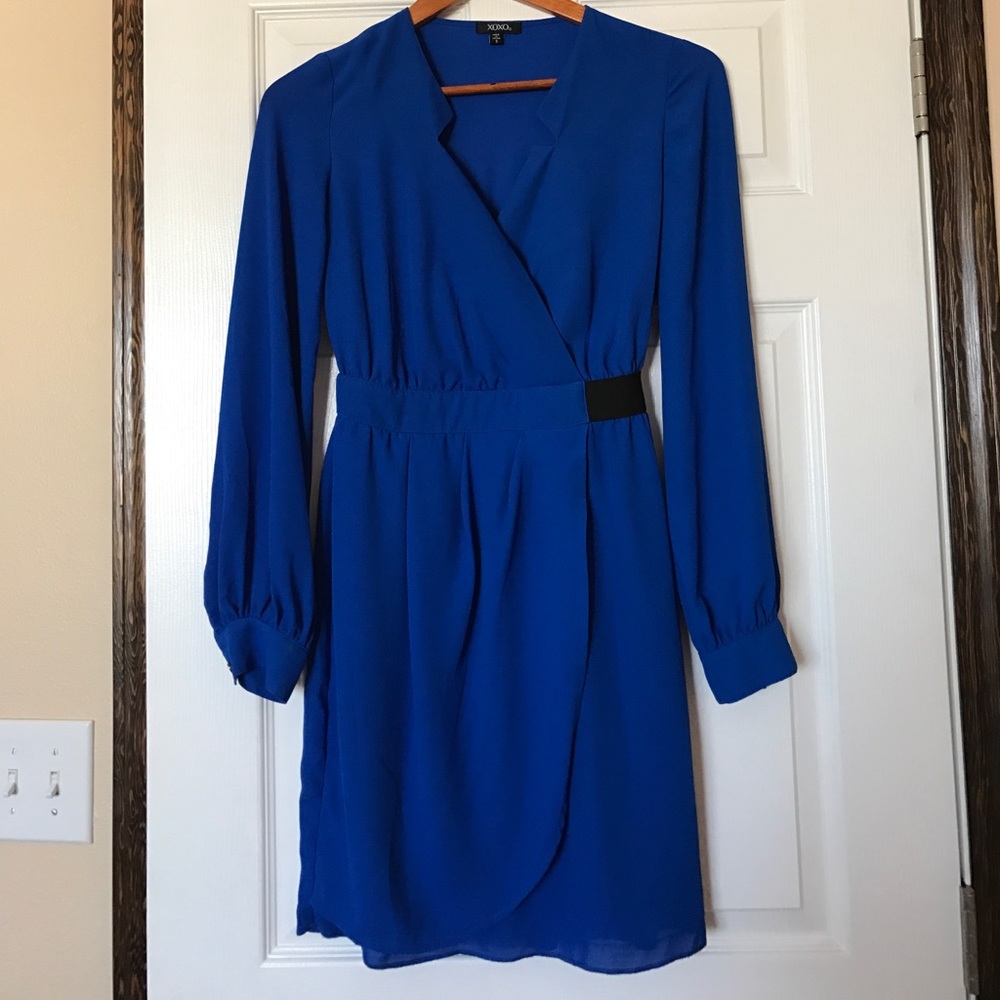 XOSO Junior's cap sleeve tulip hem dress