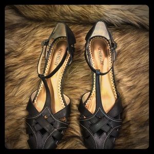 Seychelles 🇸🇨 black leather 👠 size 7 nwot