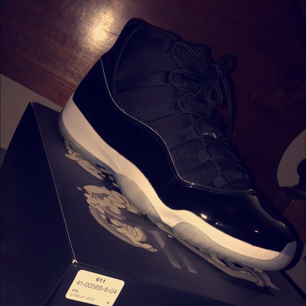 Jordan 11 Space Jam