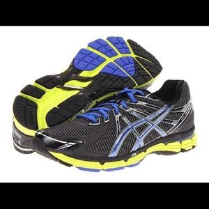 Brand new Asics GT 2000