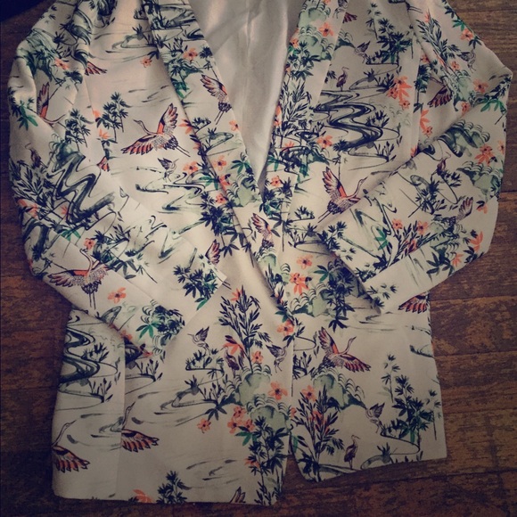 Summer patterned blazer :) - Picture 2 of 2