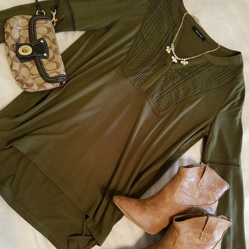 Boho forest green top
