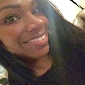 Meet your Posher, Myra