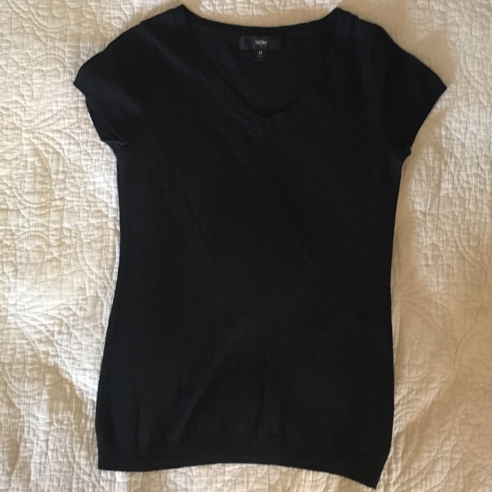 Black Mossimo short sleeved sweater
