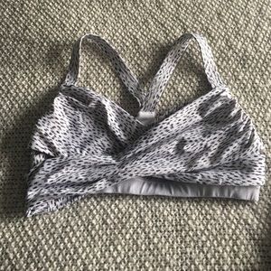 Lulu lemon sports bra