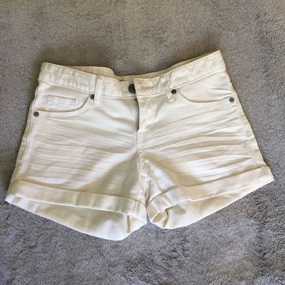 White Mossimo denim shorts