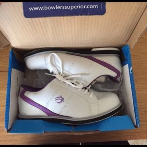 Bowling shoes
