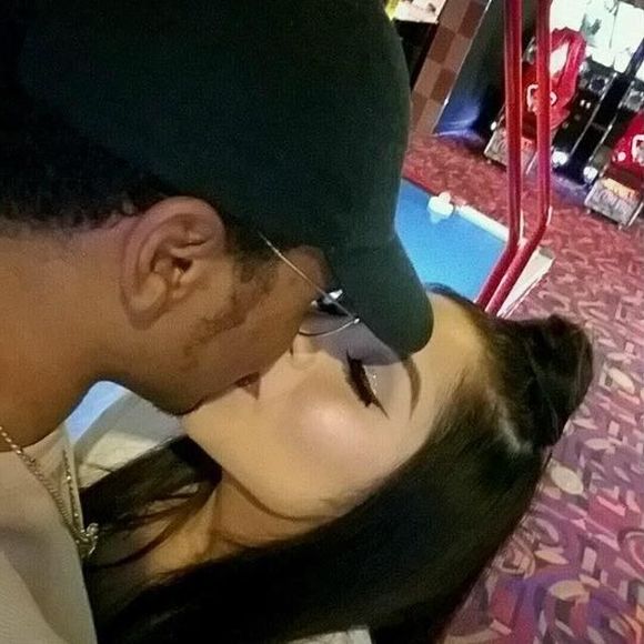 Meet your Posher, Marquise - Picture 1 of 1