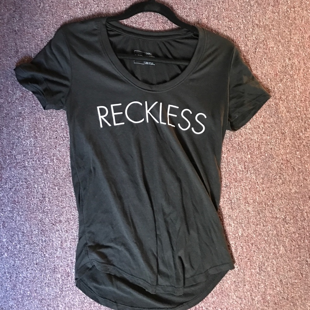 Tee shirt